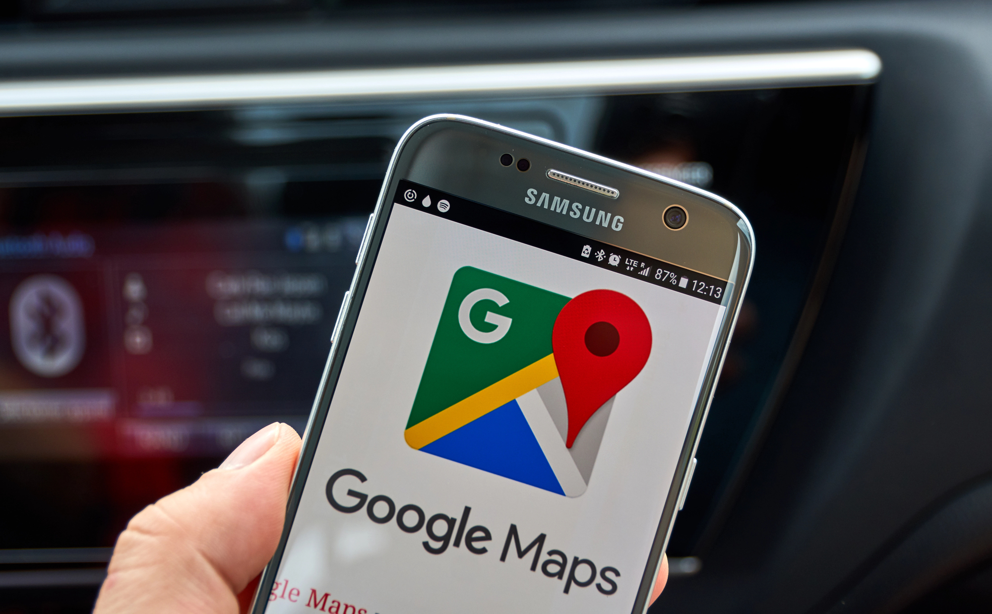 Android Auto dokáže uložit polohu vašeho parkování v Mapách Google