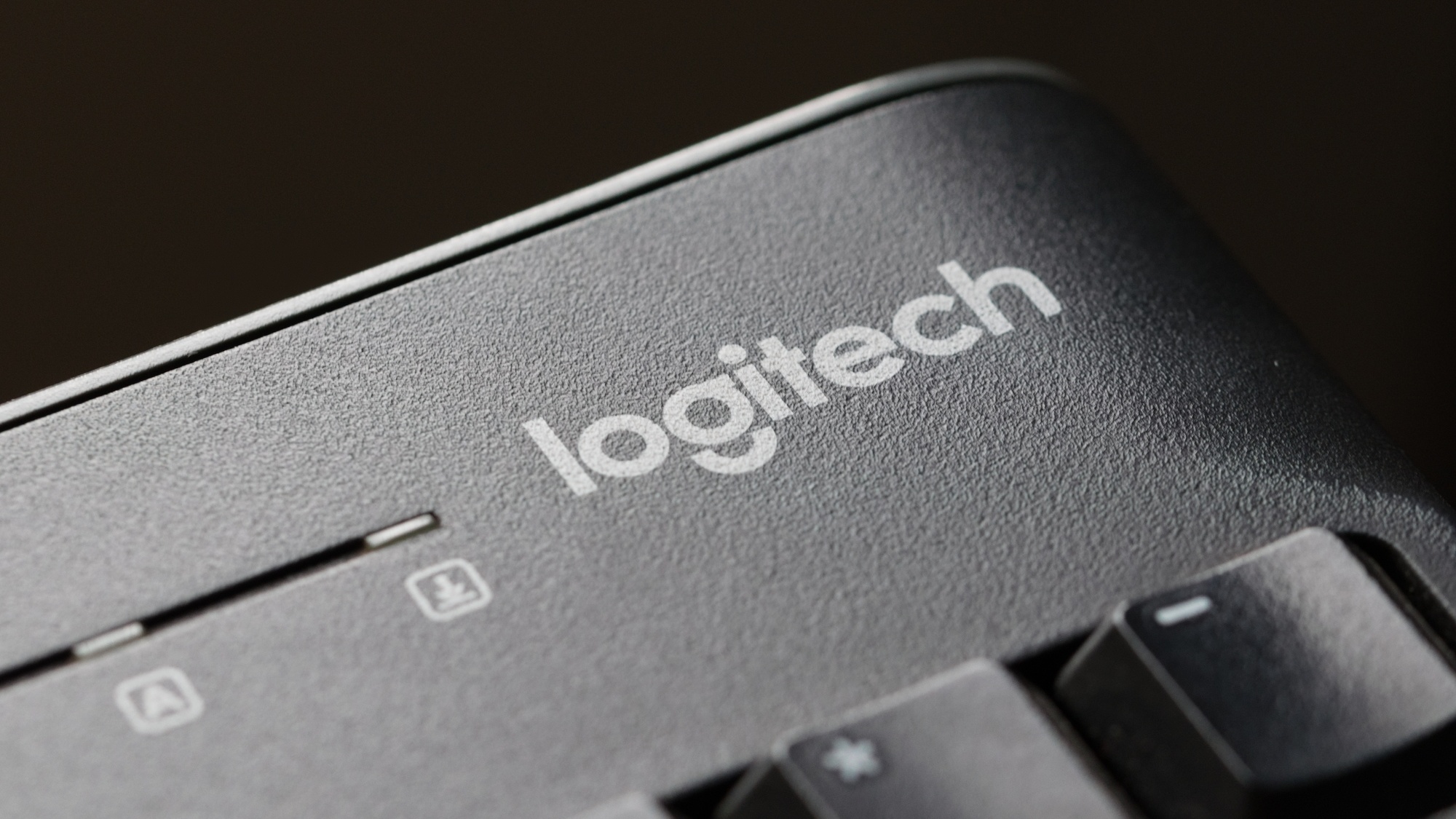 Nová ultrapřenosná klávesnice Logitech má tříletou výdrž baterie a je ideální pro váš tablet.