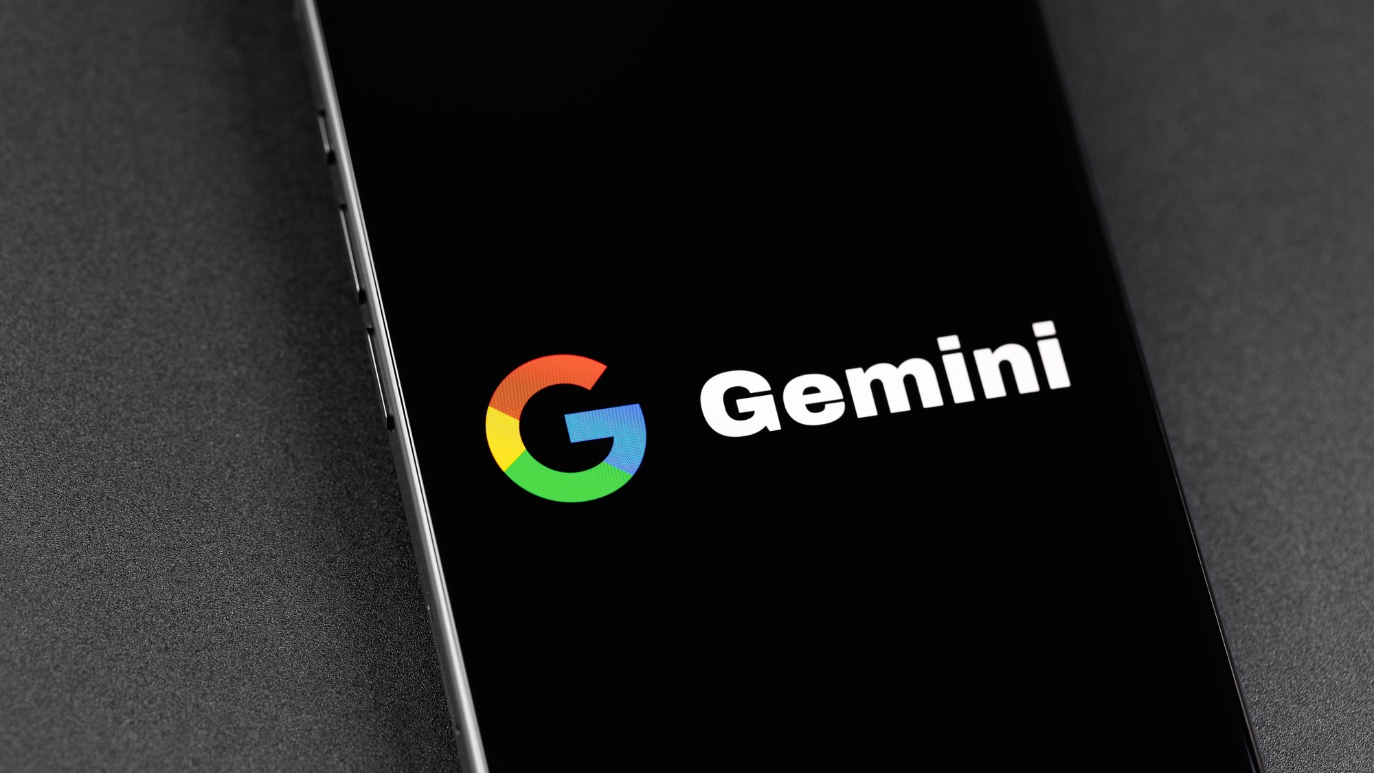 Google chce přinést Gemini do vašich brýlí a možná se kvůli tomu spojí s Ray-Banem