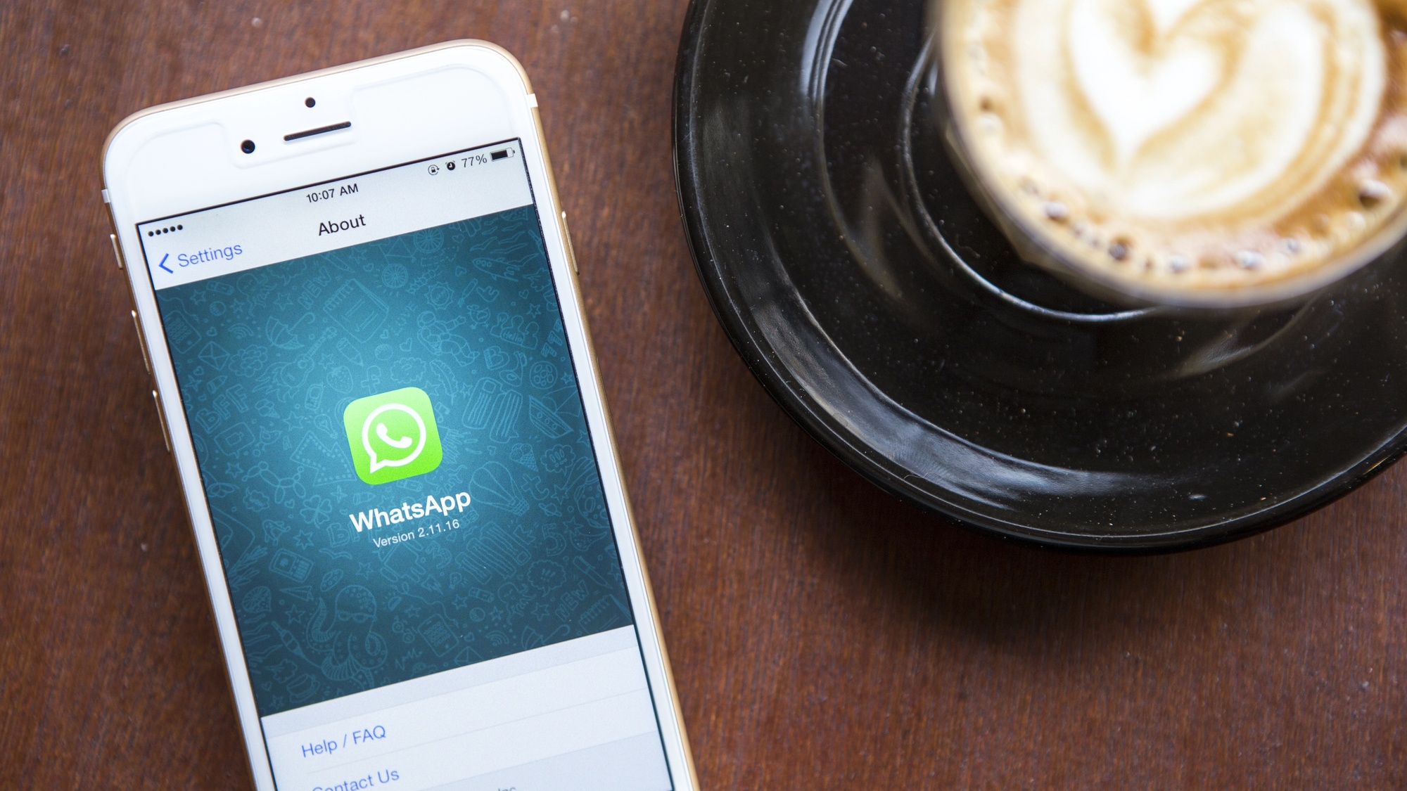 WhatsApp v iOS: Stisknutím tohoto tlačítka na několik sekund objevíte novou funkci