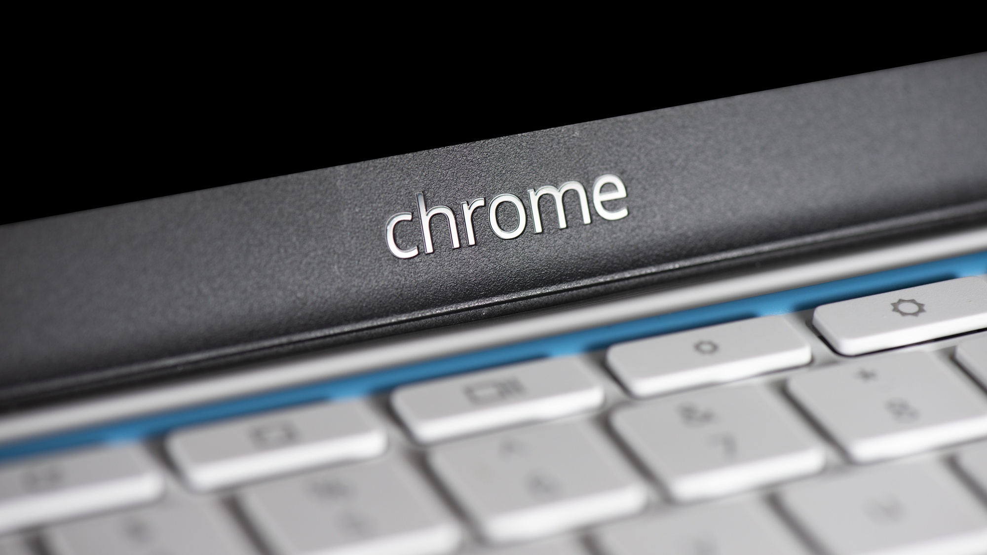 Samsung Chromebook Plus a Lenovo Chromebook Duet: Nové Chromebooky s umělou inteligencí jako vlajkovou lodí a různými formami