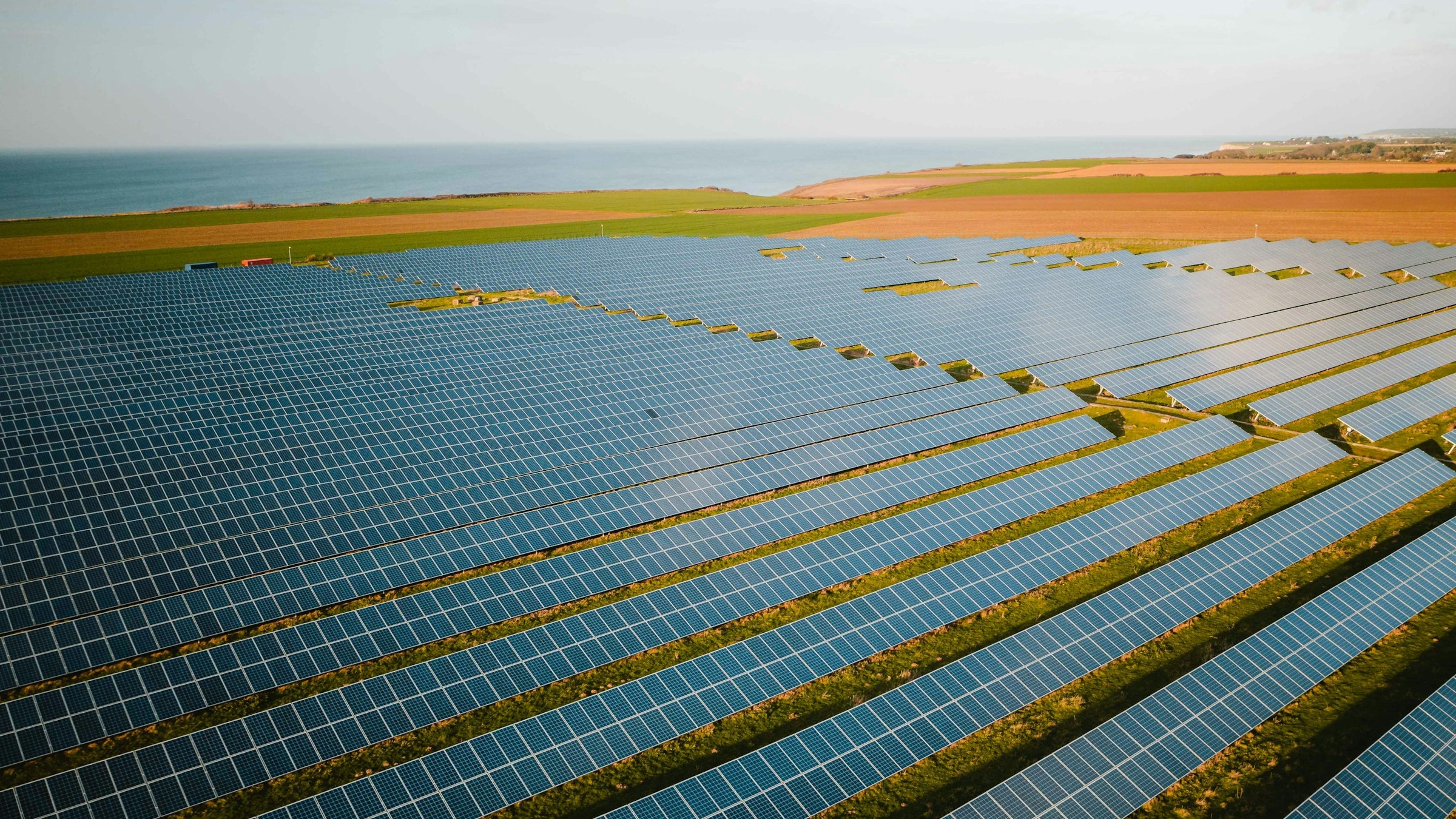 Solární projekt přetváří bývalou uhelnou elektrárnu na energii budoucnosti