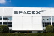 Šéf Googlu chce využít vesmírnou loď SpaceX pro kvantové výpočty ve vesmíru