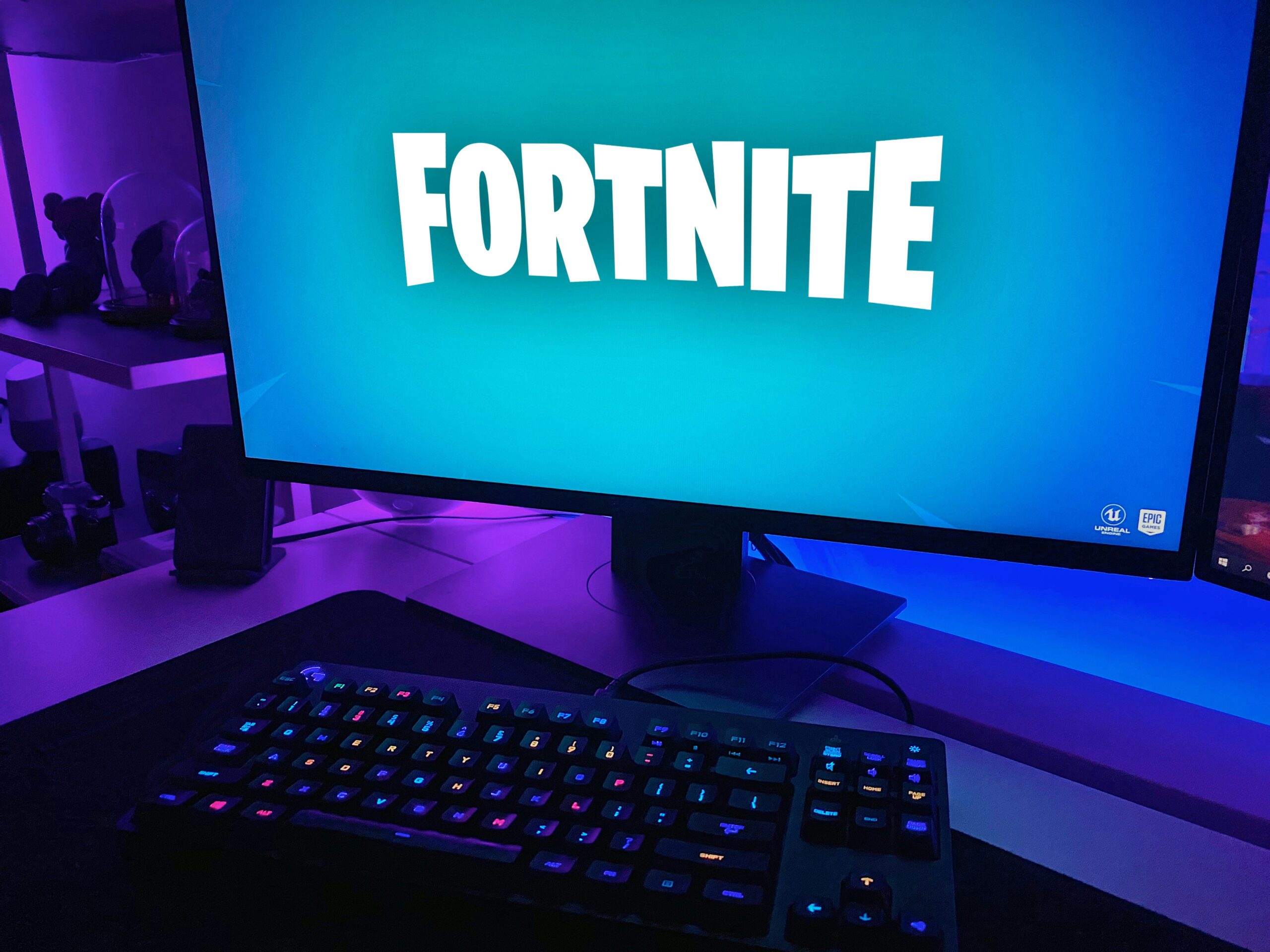 Fortnite Ballistic je taktický soutěžní režim pro první osobu 5v5, který bude spuštěn příští týden