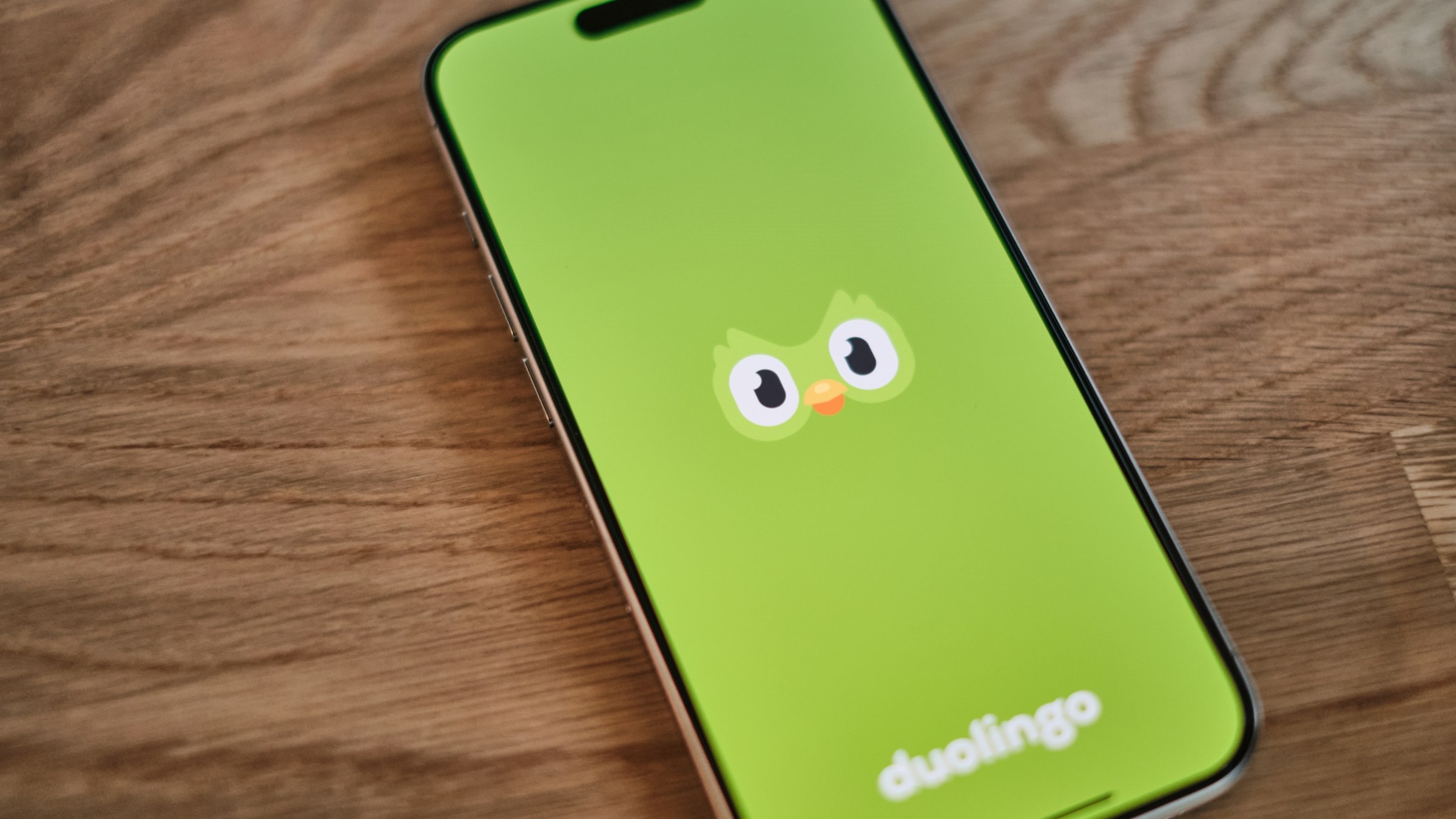 Duolingo profituje z problémů TikToku: Aplikace hlásí více než dvojnásobný nárůst uživatelů v USA