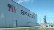 SpaceX představila modifikace rakety Starship. Na palubě se nachází i výbušniny